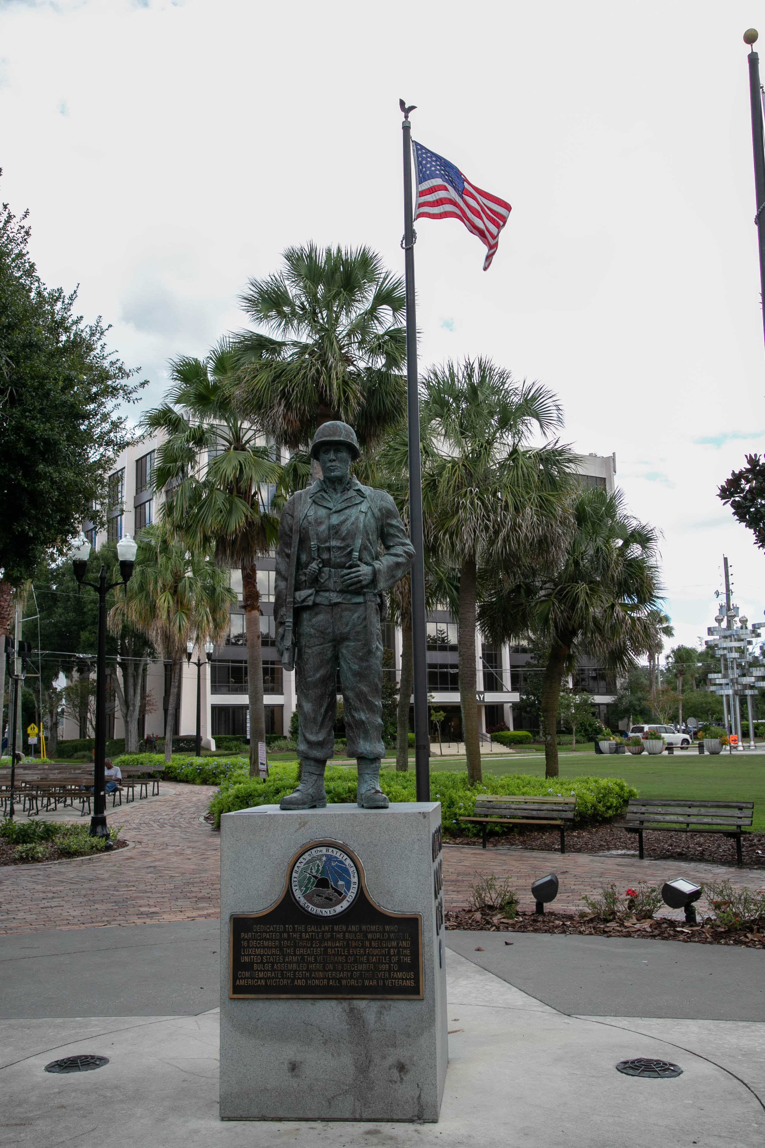 battle of the bulge statue