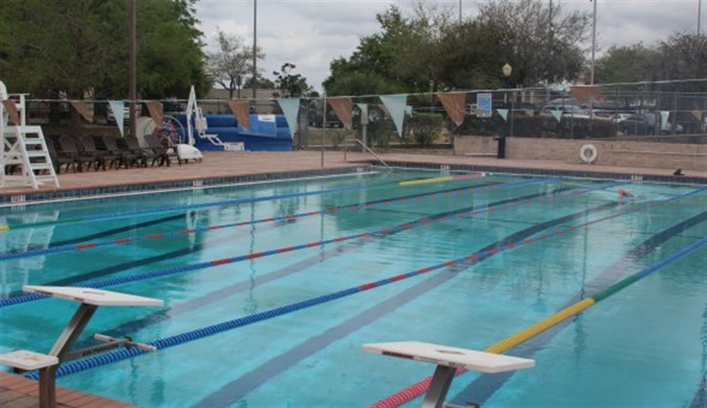 Wadeview pool with lanes roped off for lap swimming.