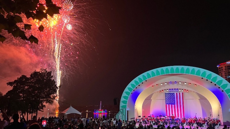 fireworksbandshell.jpeg